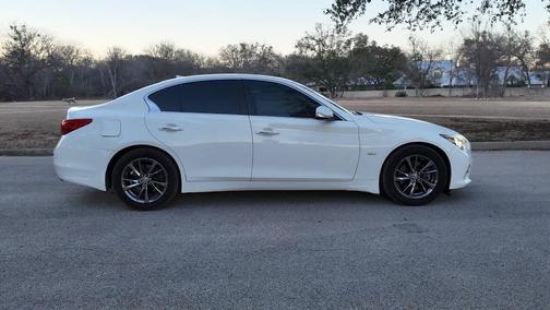 2017 INFINITI Q50 3.0t Signature Edition