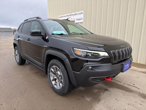 Diamond Black 2022 Jeep Cherokee TRAILHAWK