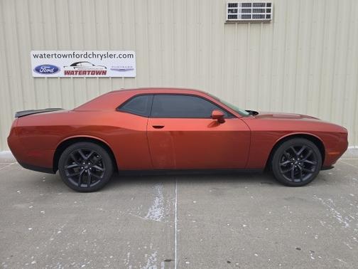 2022 Dodge Challenger SXT
