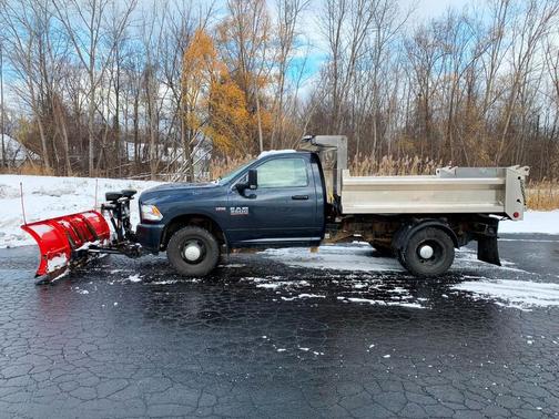 2018 RAM 3500 Tradesman/SLT