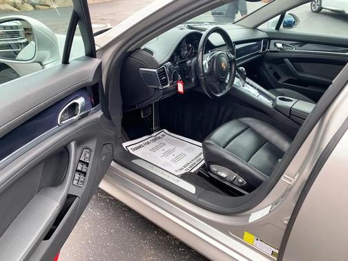 2013 Porsche Panamera 4S