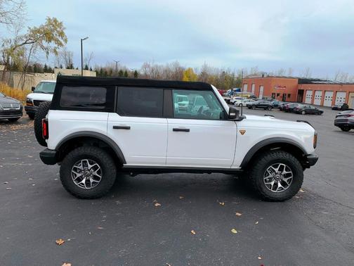 2022 Ford Bronco Badlands