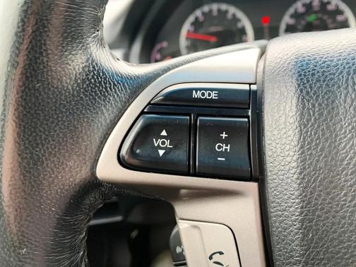 Crystal Black Pearl 2011 Honda Accord SE