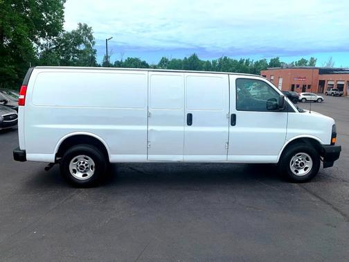 2019 GMC Savana 3500 Work Van