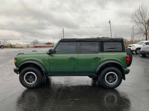 2023 Ford Bronco Black Diamond