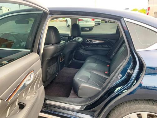 Blue 2016 INFINITI Q70L 3.7X