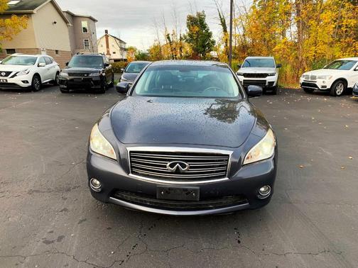 2011 INFINITI M37x Base