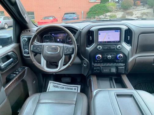 Black 2022 GMC Sierra 2500 Denali