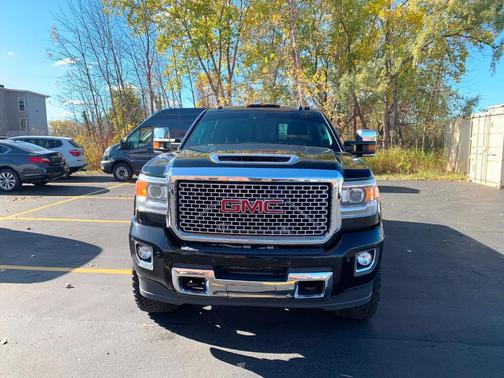 2017 GMC Sierra 2500 Denali