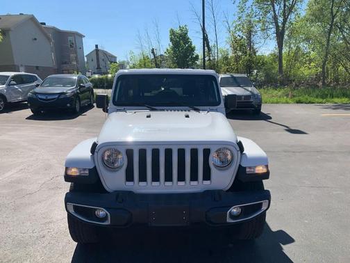 Bright White 2021 Jeep Wrangler Unlimited Sahara