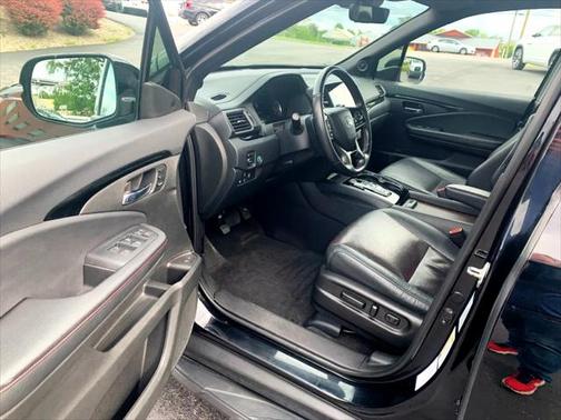 2021 Honda Pilot AWD Elite