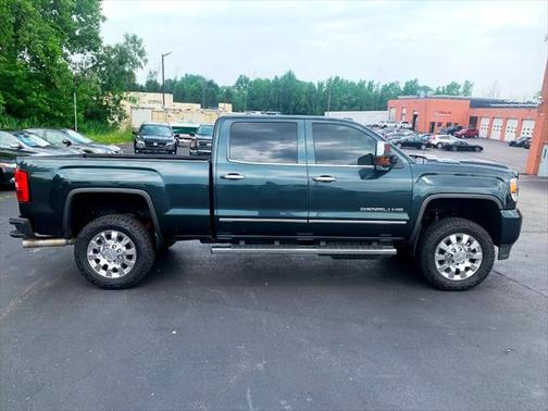 2017 GMC Sierra 2500 Denali