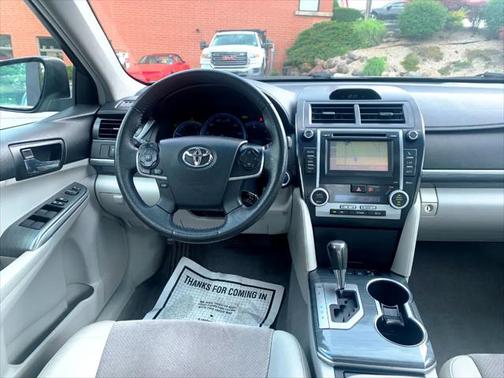2012 Toyota Camry Hybrid XLE