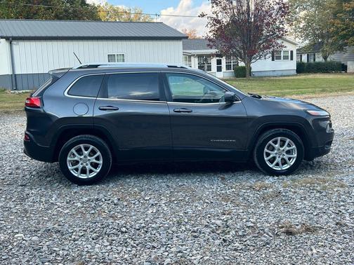2014 Jeep Cherokee Sport