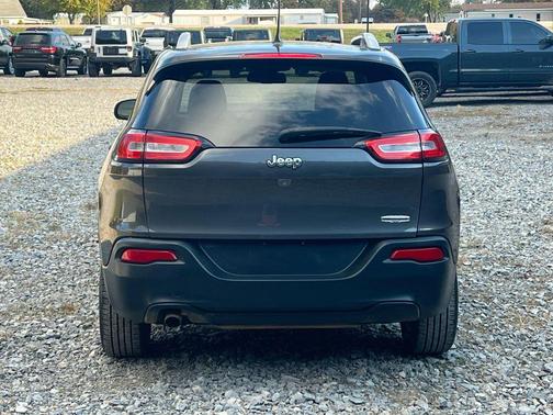 2014 Jeep Cherokee Sport