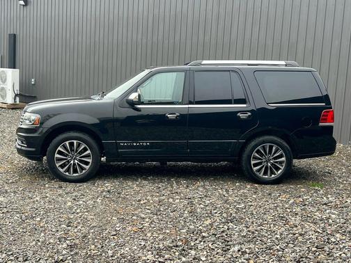 2017 Lincoln Navigator Select