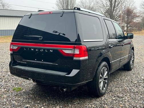 2017 Lincoln Navigator Select