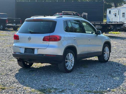 2012 Volkswagen Tiguan SE