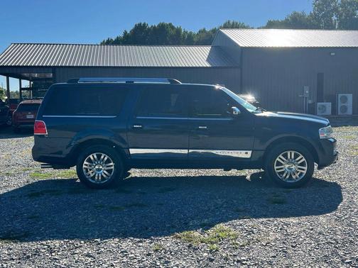 2013 Lincoln Navigator L