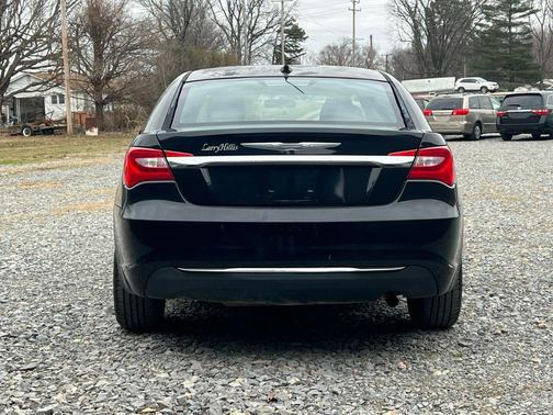 2014 Chrysler 200 LX
