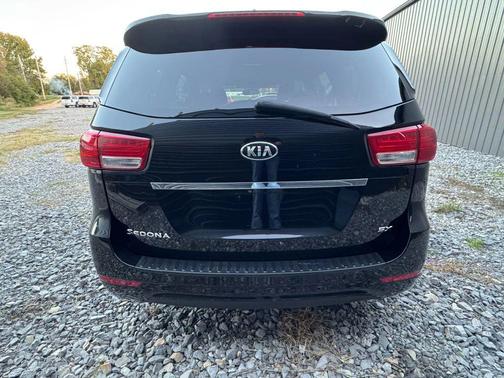 2015 Kia Sedona SX