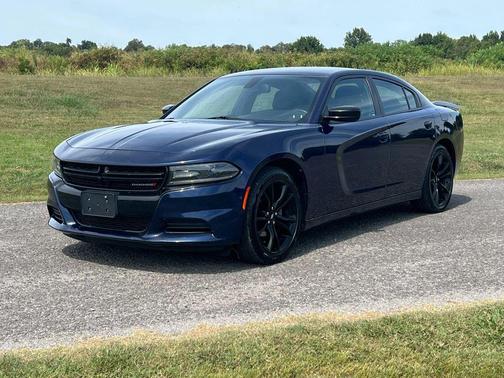 2017 Dodge Charger SE