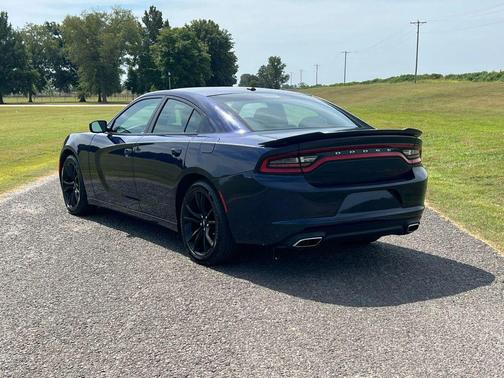 2017 Dodge Charger SE