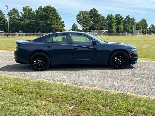2017 Dodge Charger SE