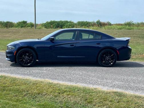 2017 Dodge Charger SE