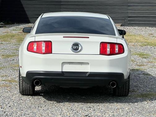 2010 Ford Mustang GT Premium