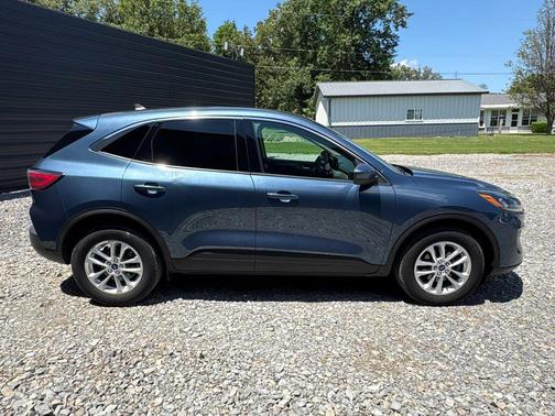 Blue Metallic 2020 Ford Escape SE