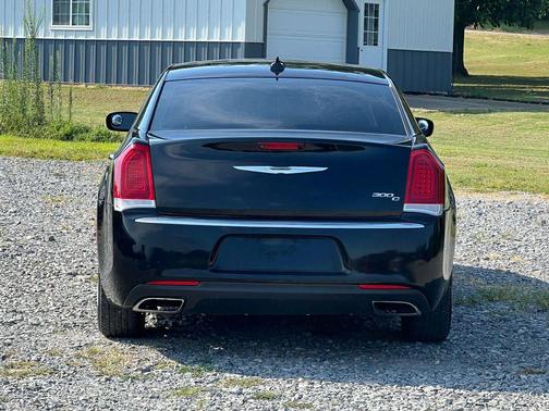 2017 Chrysler 300C Base