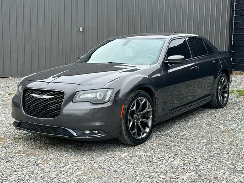 2016 Chrysler 300 S