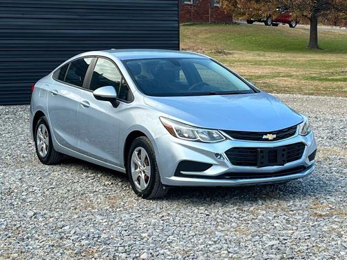 2018 Chevrolet Cruze LS
