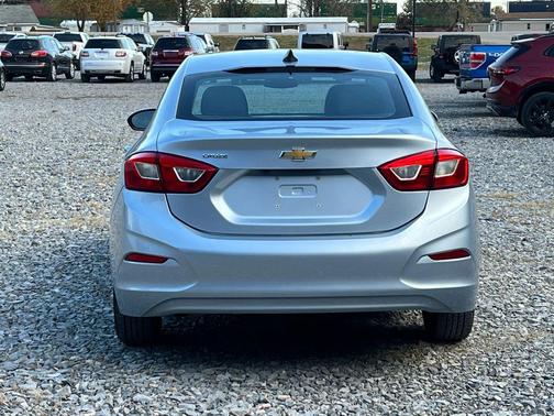 2018 Chevrolet Cruze LS