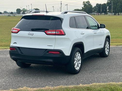 2015 Jeep Cherokee Sport