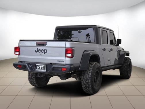 Photo 4 of 25 of 2020 Jeep Gladiator Sport