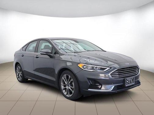 Photo 3 of 25 of 2020 Ford Fusion SEL