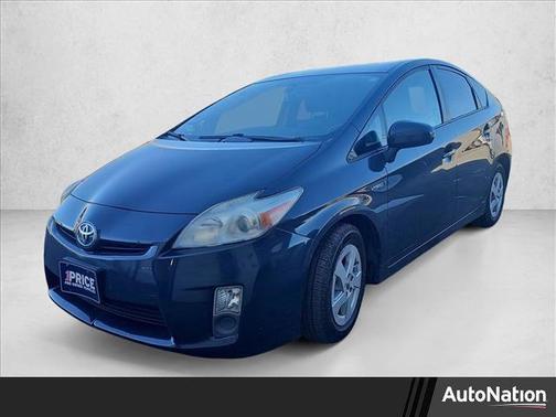 2010 Toyota Prius III