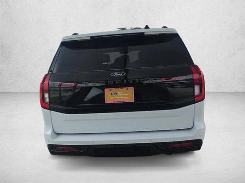 Oxford White 2025 Ford Expedition Tremor