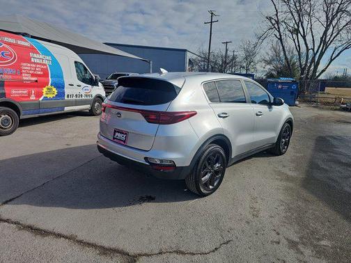 2022 Kia Sportage LX
