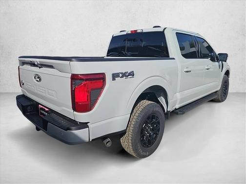 Avalanche 2026 Ford F-150 XLT