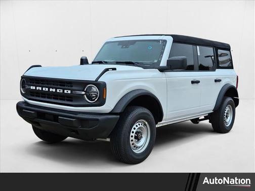 2025 Ford Bronco Base 4 Door 4x4