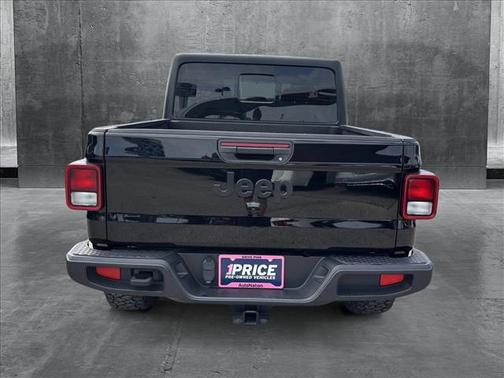 2023 Jeep Gladiator Sport