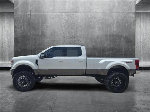 2022 Ford F-450 Lariat