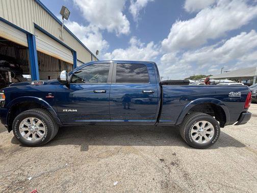 2021 RAM 2500 Laramie Crew Cab 4x4 6'4' Box