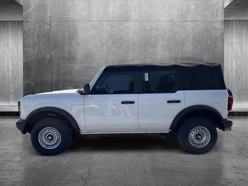 2025 Ford Bronco Base 4 Door 4x4