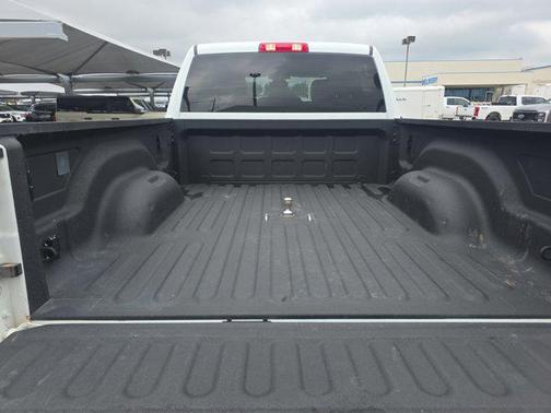 Bright White Clearcoat 2024 RAM 2500 Big Horn Crew Cab 4x4 6'4' Box