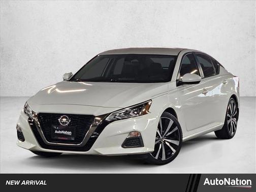 2021 Nissan Altima SR FWD
