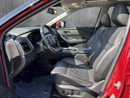 2024 Nissan Rogue Platinum